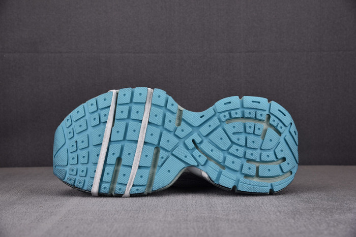 blc* 3xl sneaker