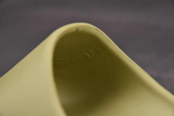 Adidas Yeezy Slide Resin - FX0494