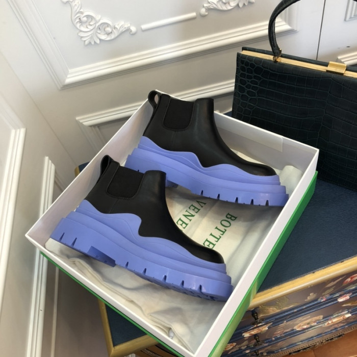 botteg*Ve*ne*ta tire leather ankle boots