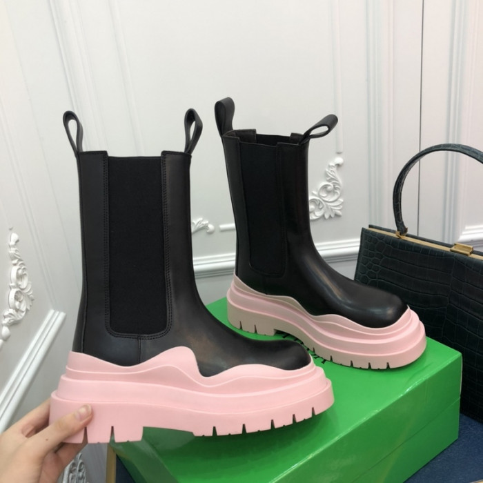 botteg*Ve*ne*ta tire leather ankle boots