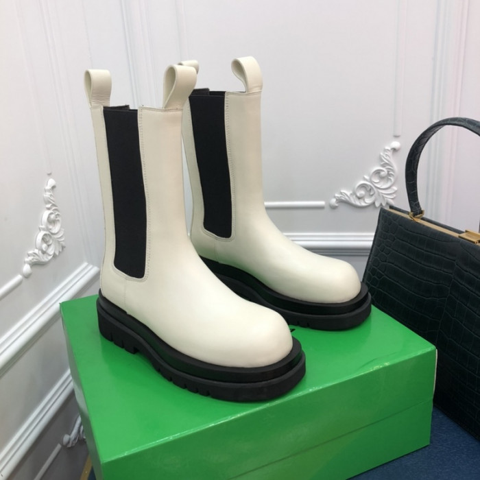 botteg*Ve*ne*ta tire leather ankle boots