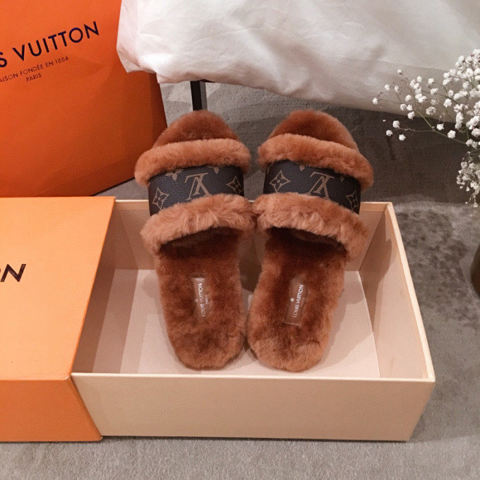 lou1_ton flat mule