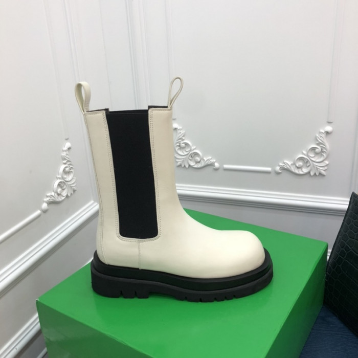 botteg*Ve*ne*ta tire leather ankle boots