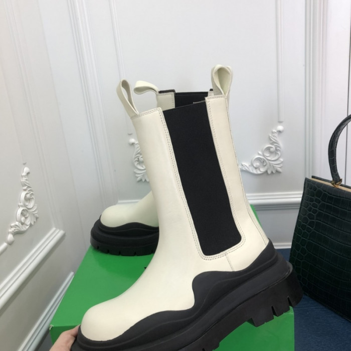 botteg*Ve*ne*ta tire leather ankle boots