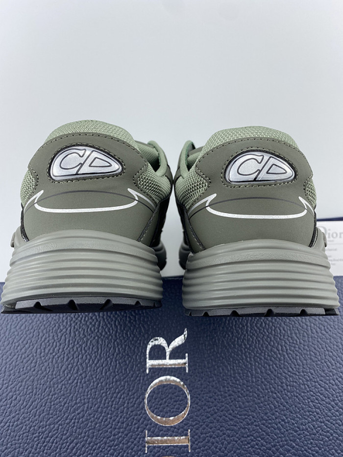 d1or b30 sneaker