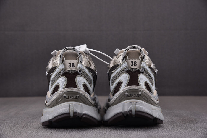 blcg runner sneaker