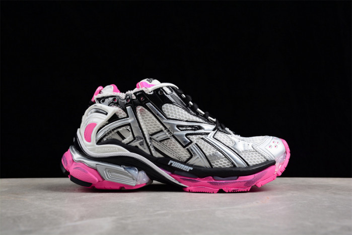 blcg runner sneaker