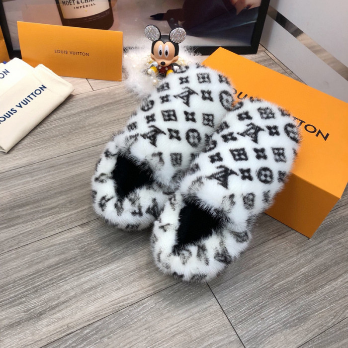 lou1_ton flat mule