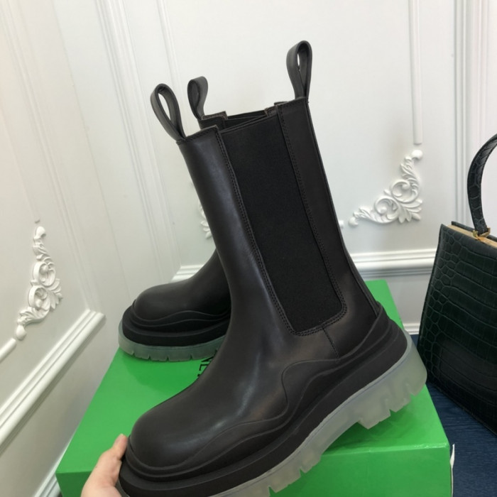 botteg*Ve*ne*ta tire leather ankle boots