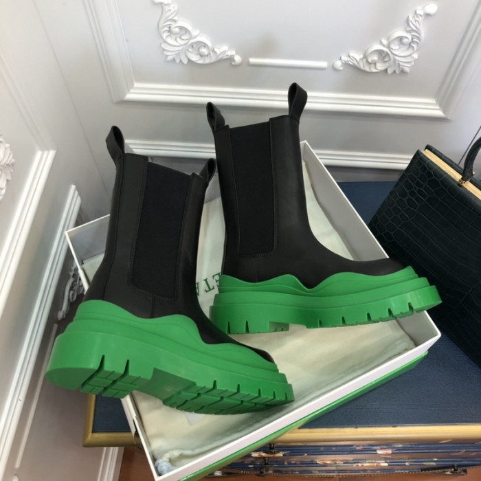 botteg*Ve*ne*ta tire leather ankle boots