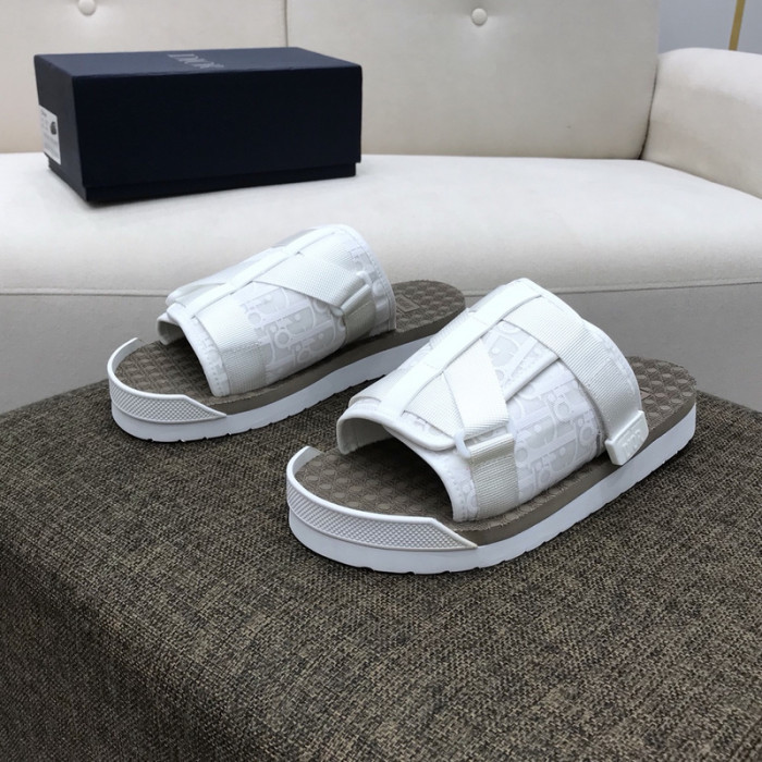 d1or alpha sandal