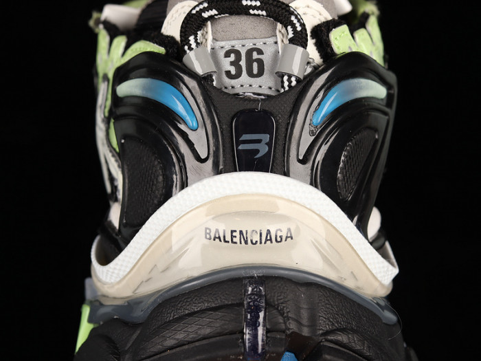 blcg runner sneaker