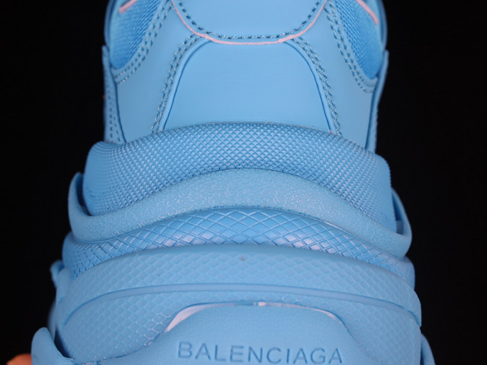 blc* triple s trainer