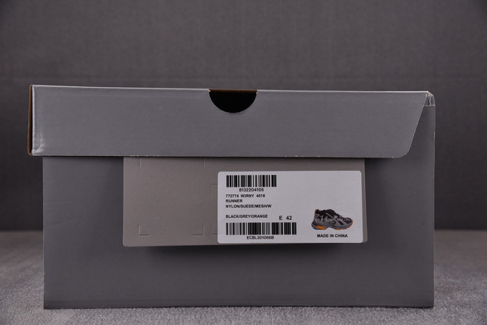 blcg runner sneaker