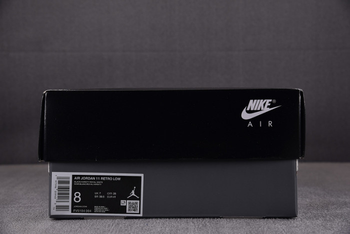 air jordan 11 retro low "space jam" fv5104-004