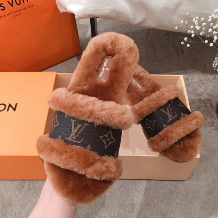lou1_ton flat mule
