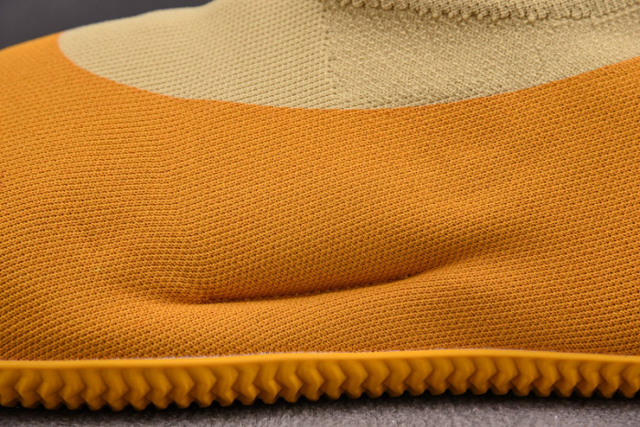 adidas Yeezy Knit Runner Sulfur GW5353