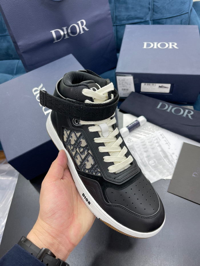 d1or b27 sneaker