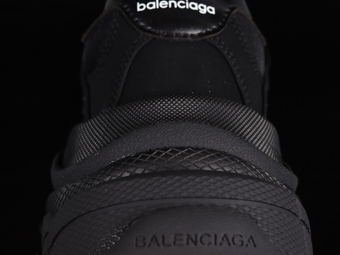 blc* triple s trainer