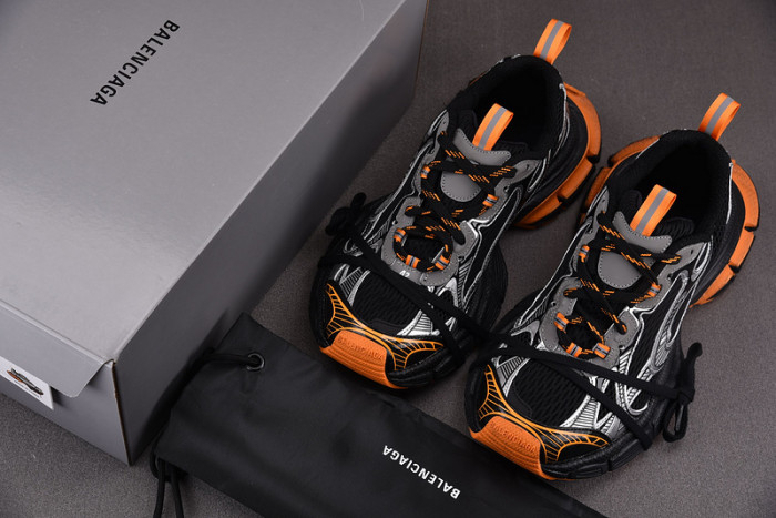 blc* 3xl sneaker