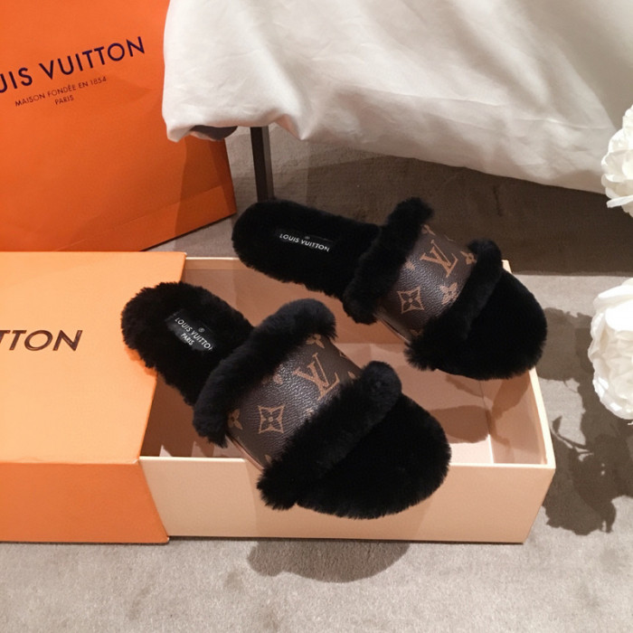 lou1_ton flat mule