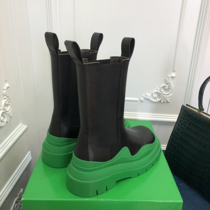 botteg*Ve*ne*ta tire leather ankle boots