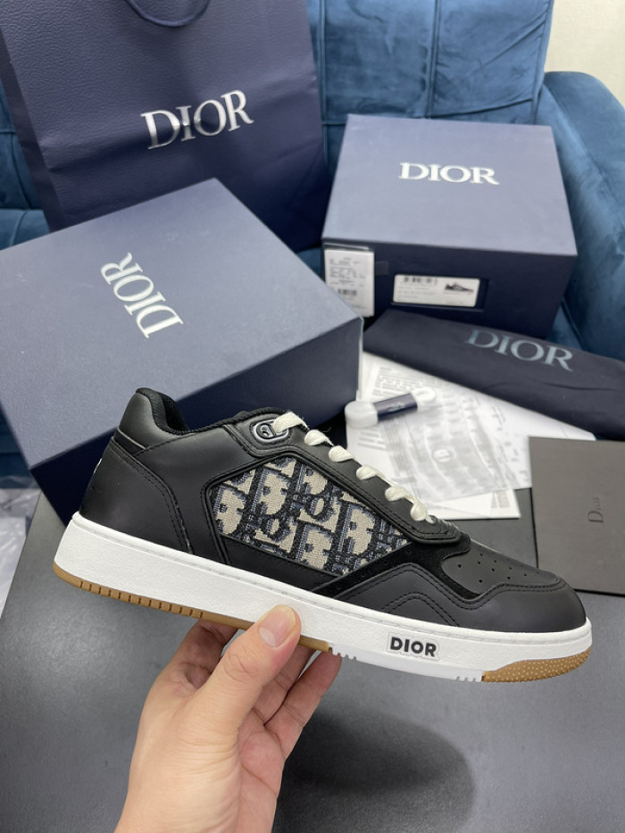 d1or b27 sneaker