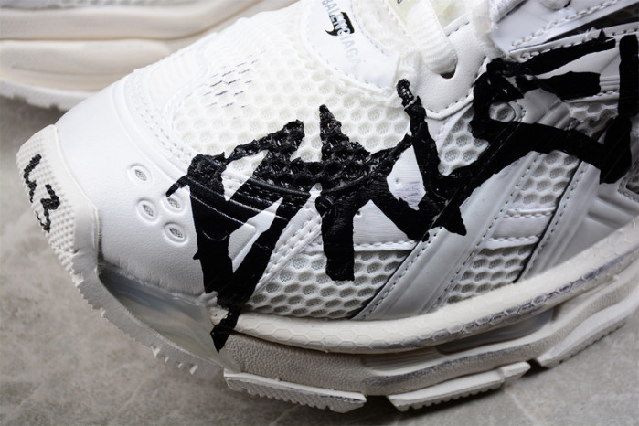 blcg runner sneaker