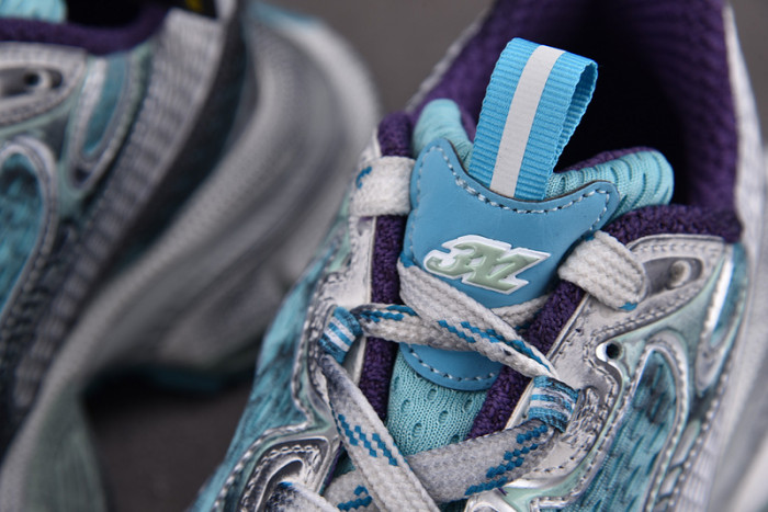 blc* 3xl sneaker