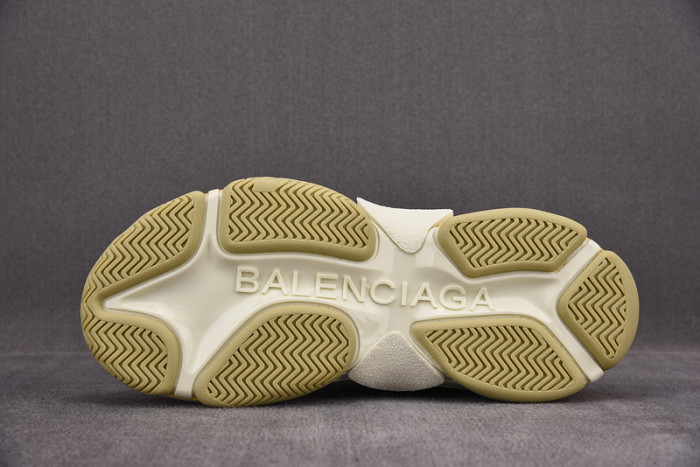 blc* x gucc1 triple s trainer