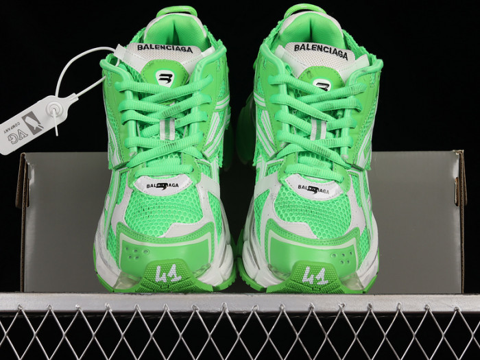 blcg runner sneaker