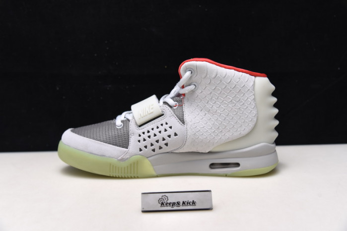 Nike Air Yeezy 2 Pure Platinum - 508214-010