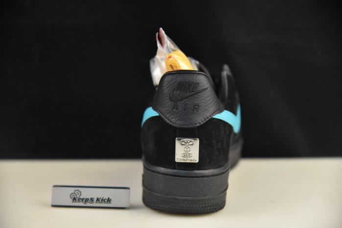 T*f*ny & co. x nike air force 1 low black dz1382-001