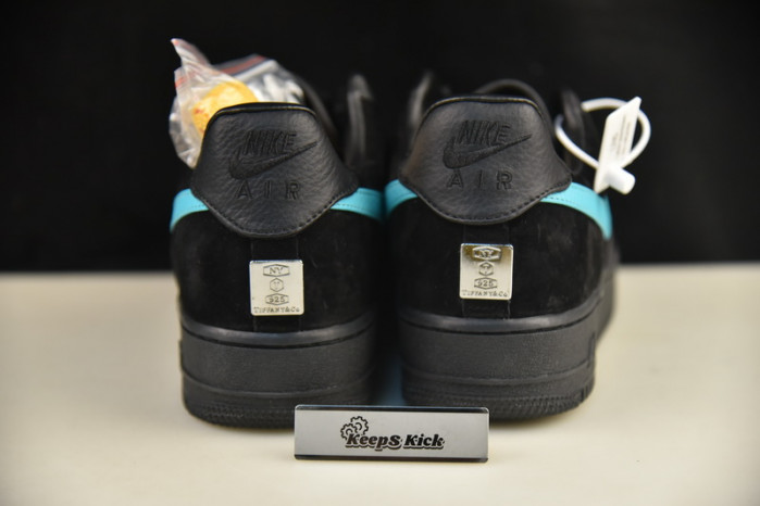 T*f*ny & co. x nike air force 1 low black dz1382-001